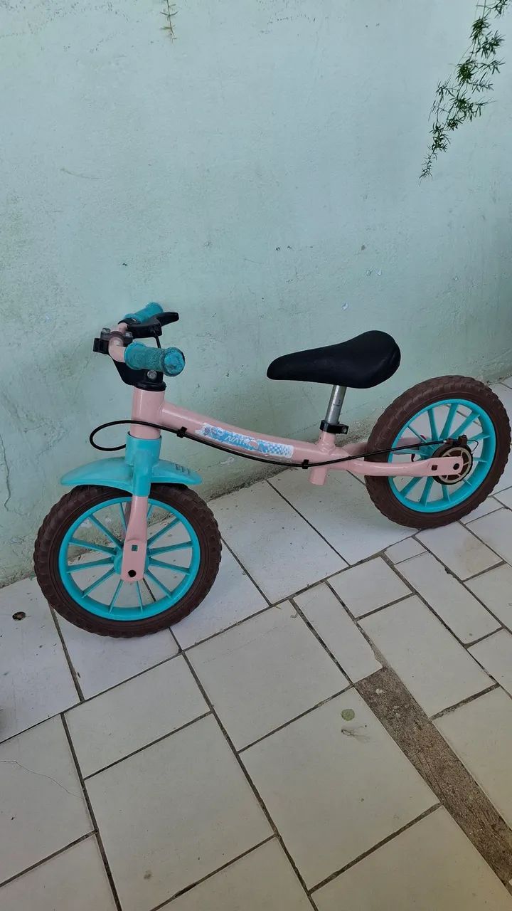 Bicicleta infantil de equilíbrio sem pedal