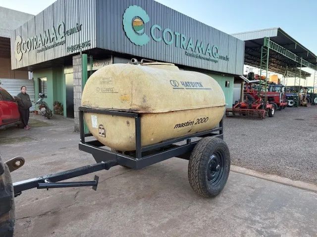 Carreta Tanque 2.000 Litros