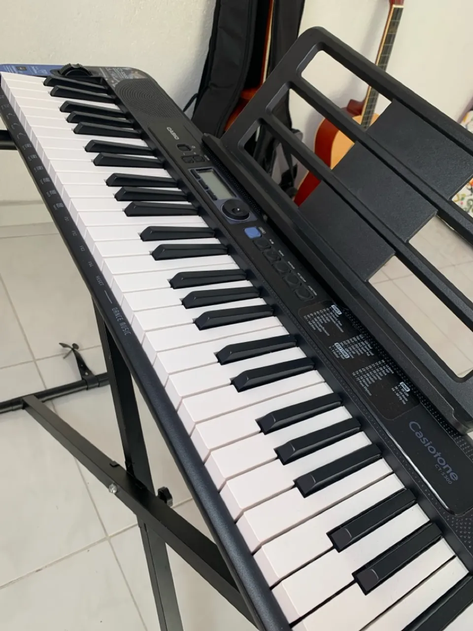 Teclado Casio CTS 300 + Suporte e Capa