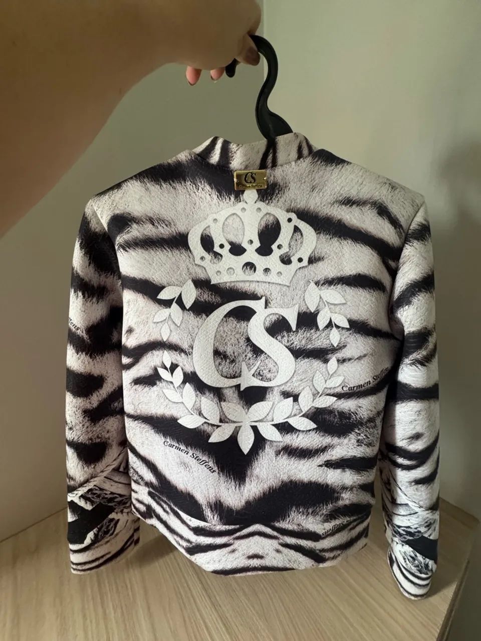 Jaqueta de Tigre Branca Carmen steffens  - Foto 2