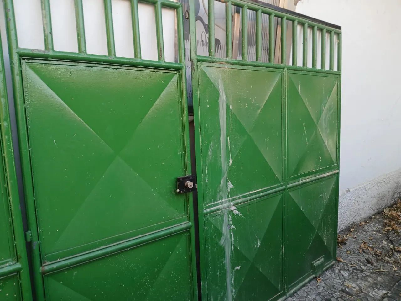 Vendo Portão De Garagem Gigante 