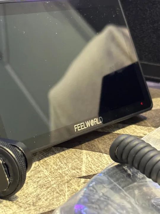 Monitor Feelworld F6+ p/ Câmera