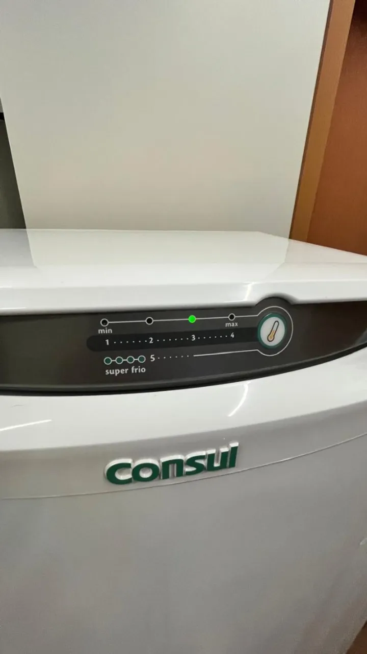 Geladeira Consul Frost Free 300L em excelente estado