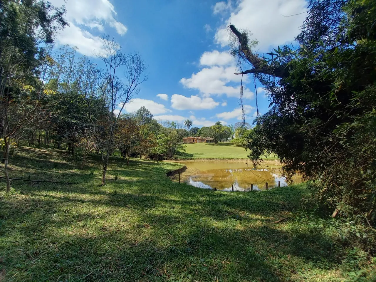 Invista em Alumínio-SP: terrenos com infraestrutura completa e alto potencial de valorizaç