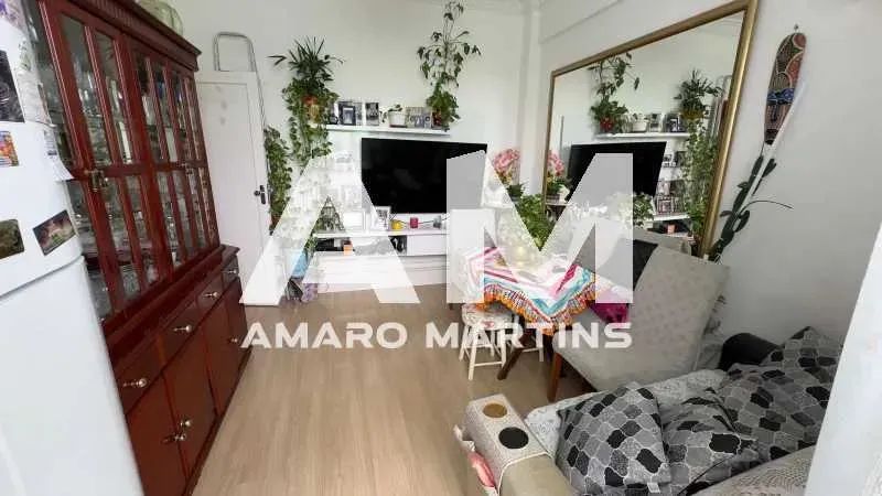 sala quarto com varanda quadra da praia