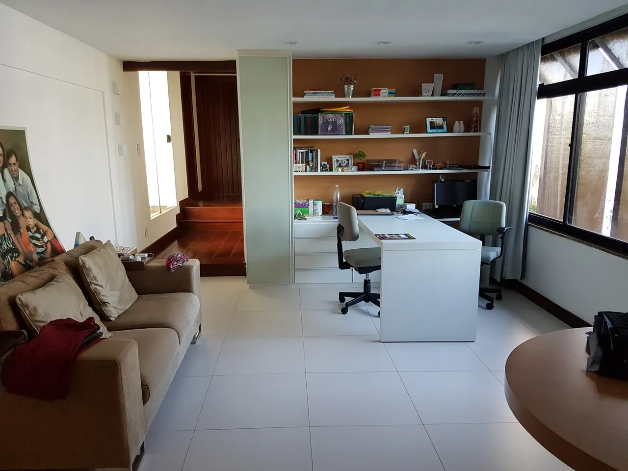 CASA 5 SUÍTES, ANALISO TROCA, ÁREA CONSTRUÍDA 960 M2, NO BAIRRO DO ITAIGARA. TERRENO COM 1