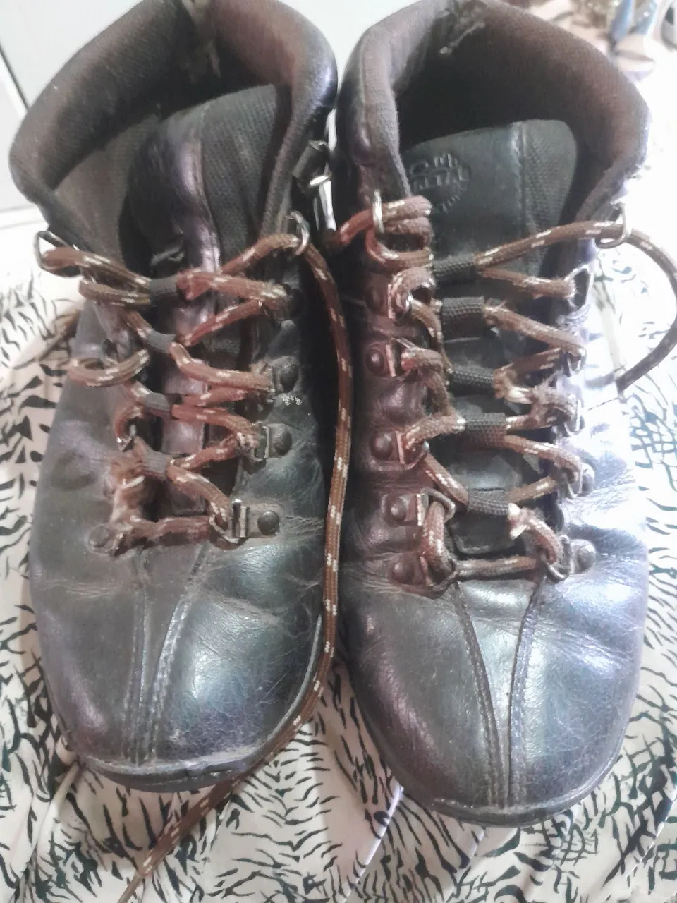 Botas de Couro - Conforto e Durabilidade