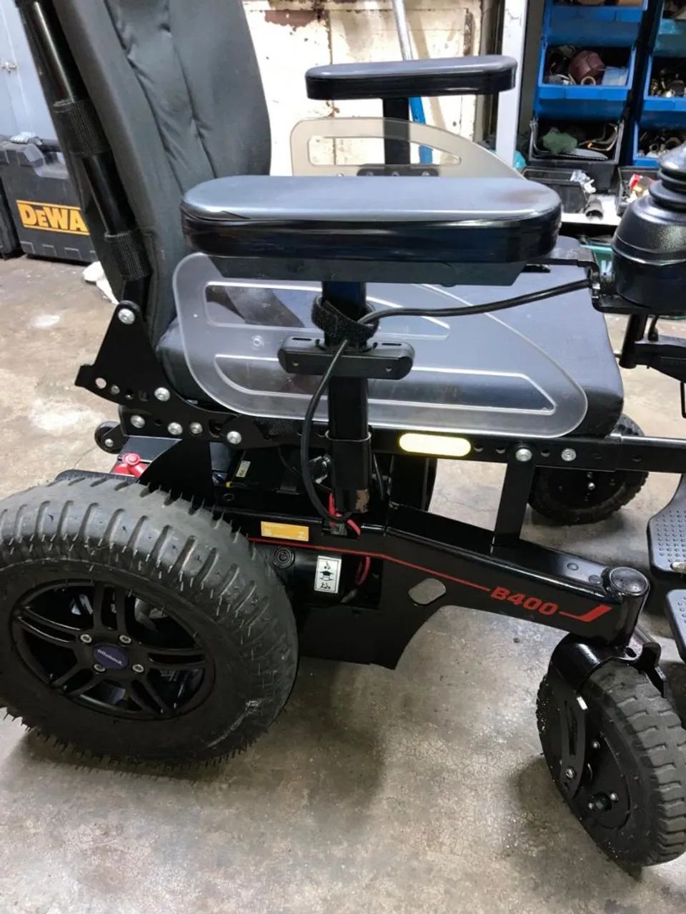 Cadeira Motorizada Ottobock B400