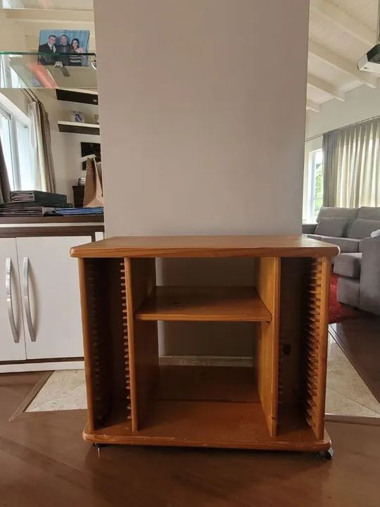 Estante de Madeira para Tv , dvd , gamer e CDs - Foto 2