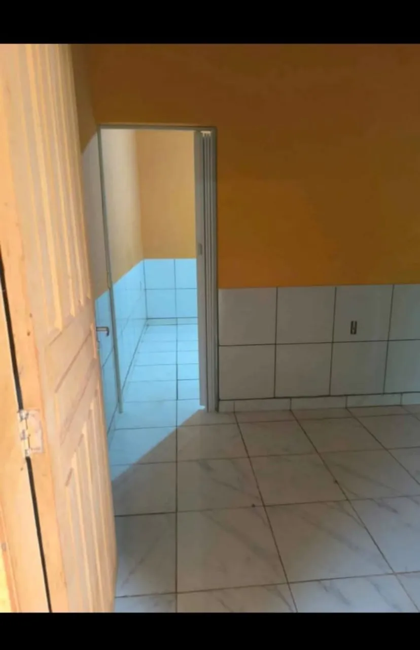 Aluga-se apartamento