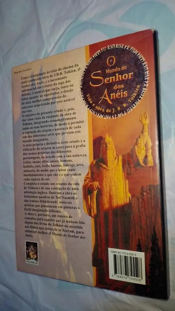 Livro O Mundo do Senhor dos Anéis  - Foto 2