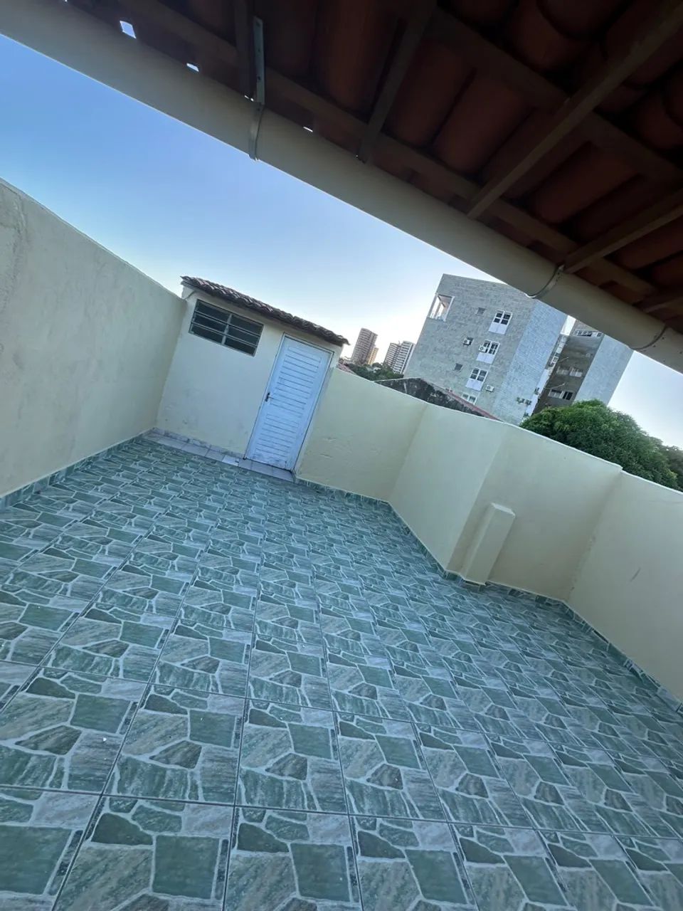 Alugo casa no poço - Foto 4