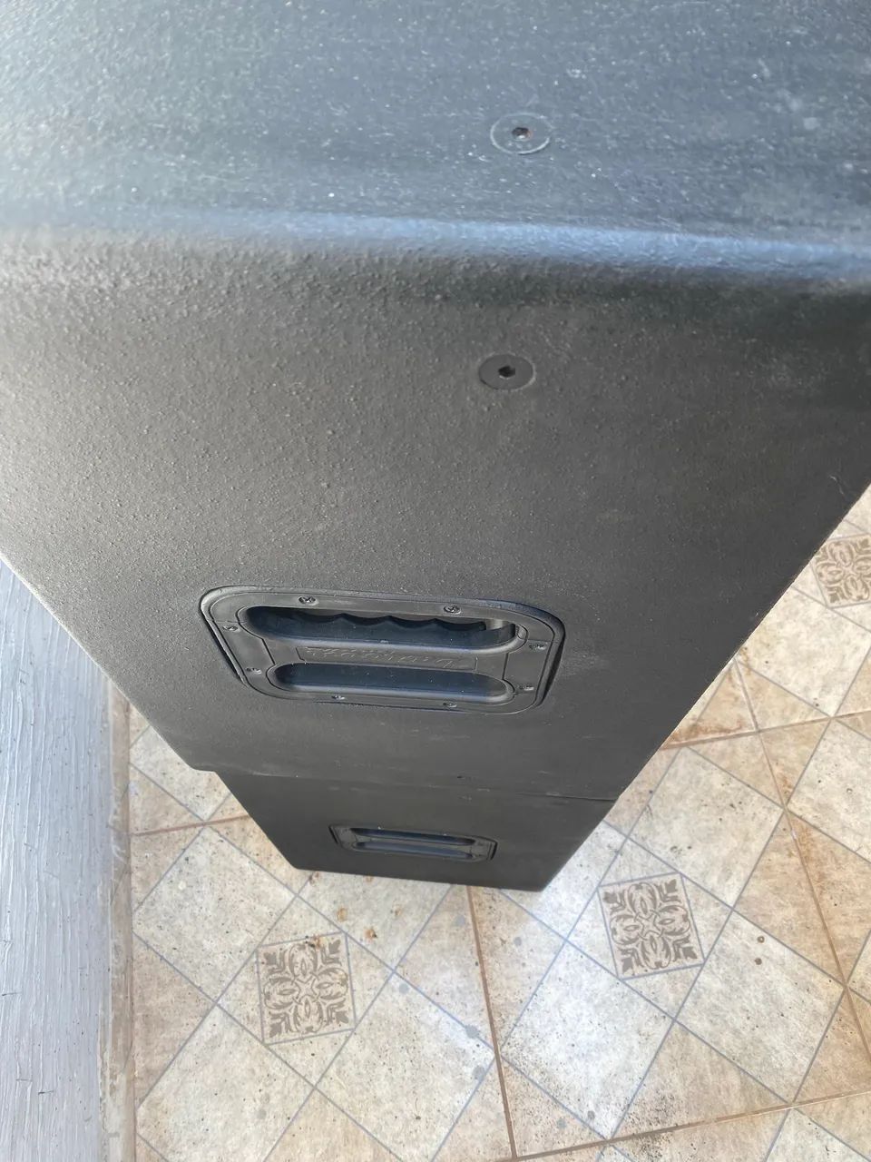 Par de caixas vazias marca attack 2 vias