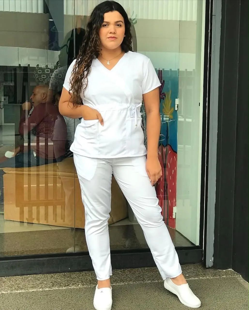 Scrub branco feminino