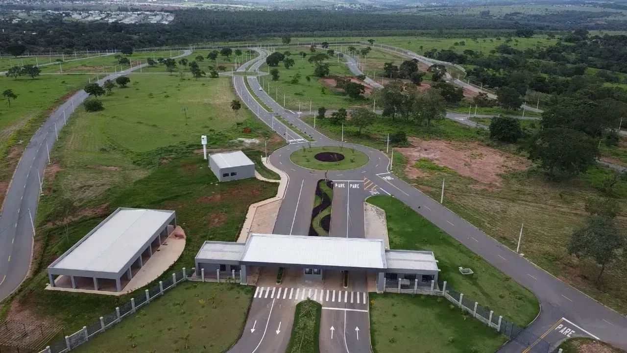Lote em condominio Villa Romana