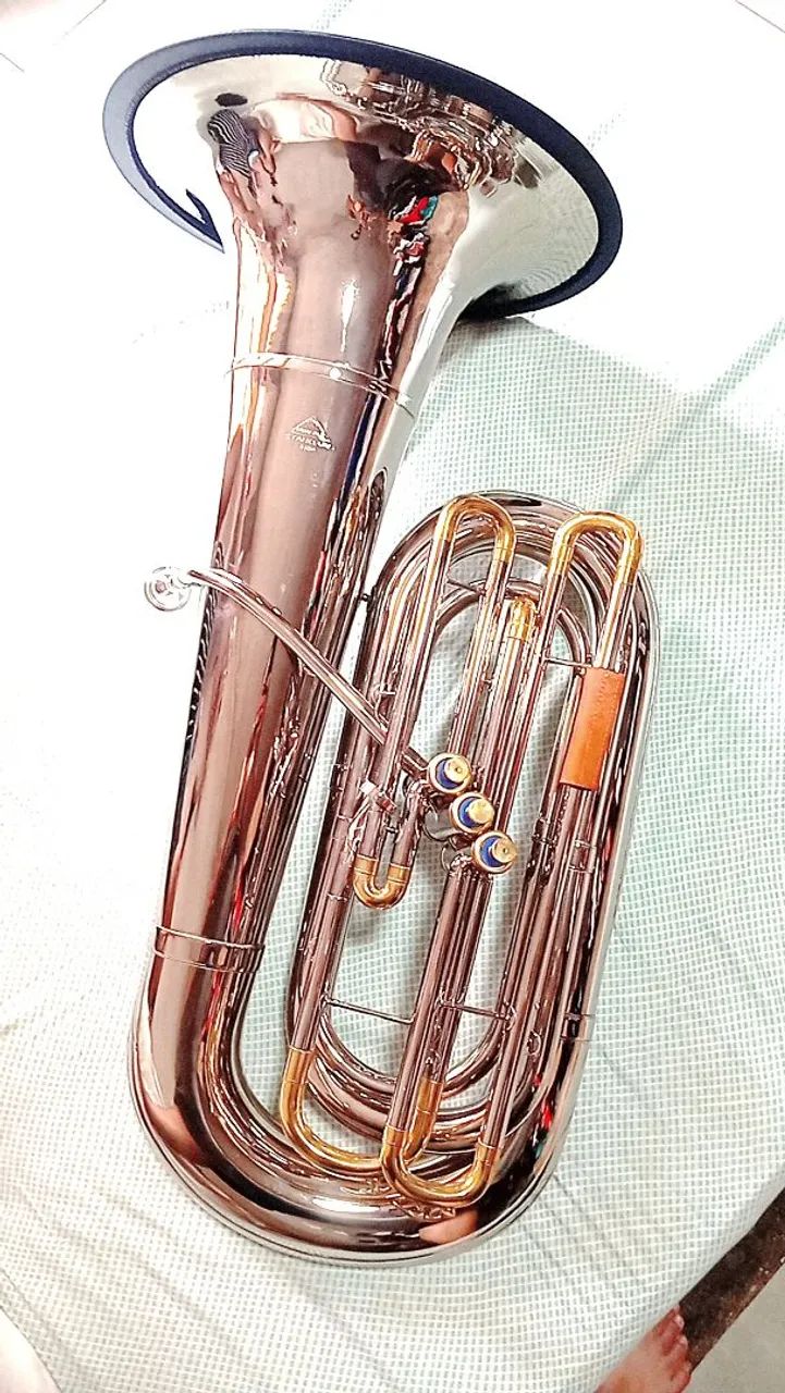 Vendo tuba conn 12
