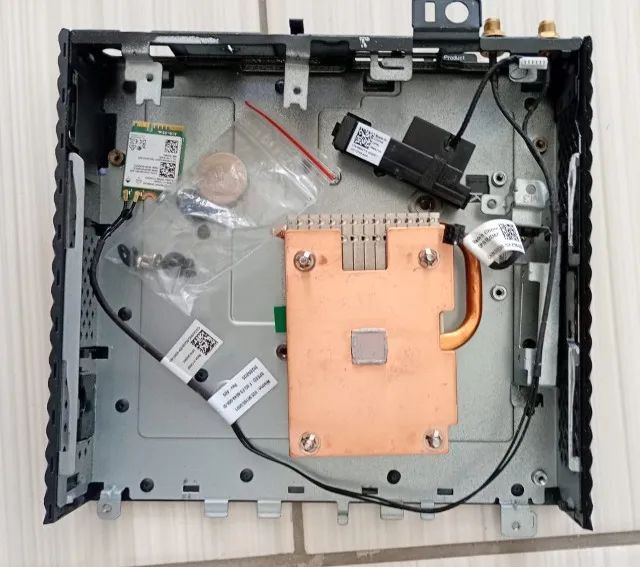 Gabinete ou Case mini, Dell wyse 5070 - Foto 2