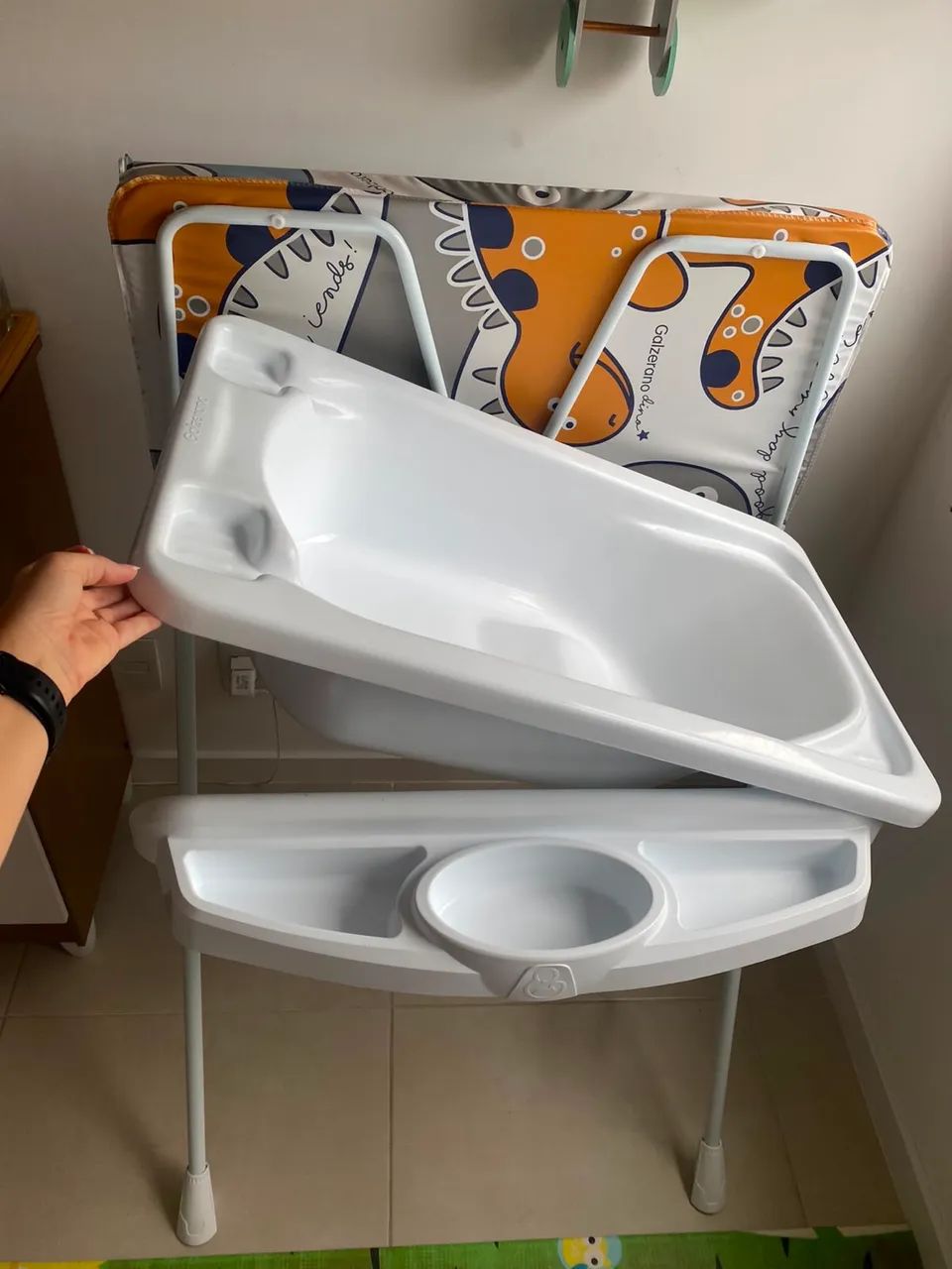 Banheira Galzerano de bebê com trocador e almofada - Foto 2