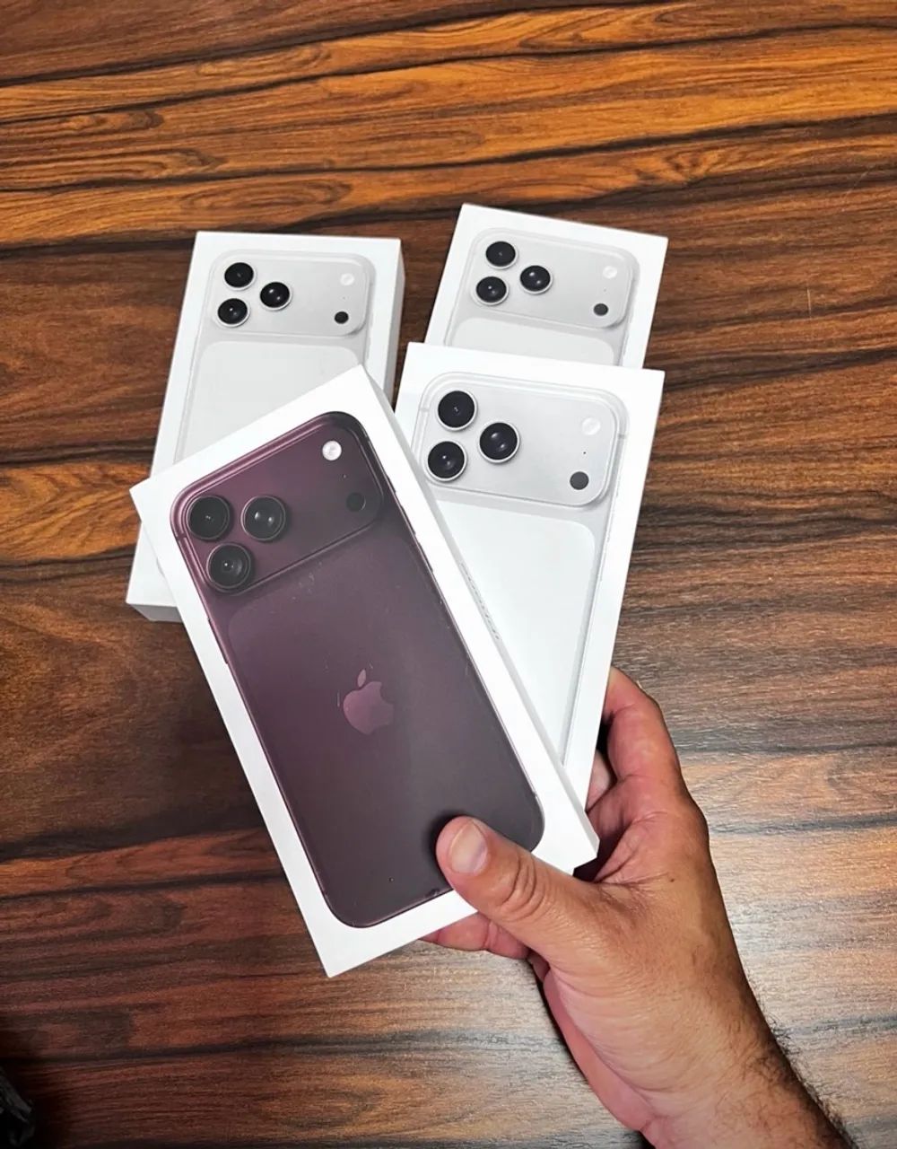 iPhone 18 pro Max - Silver e preto 