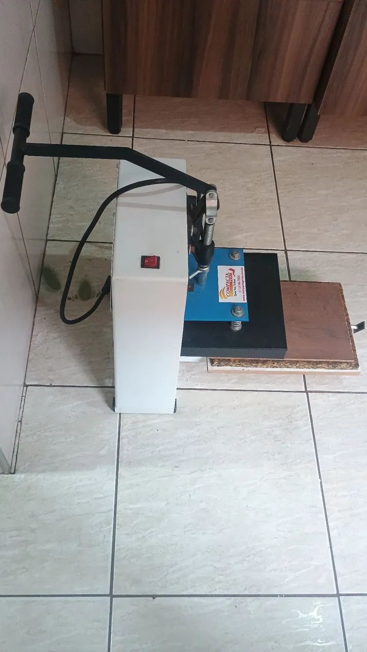 Prensa plana 220w - Foto 3