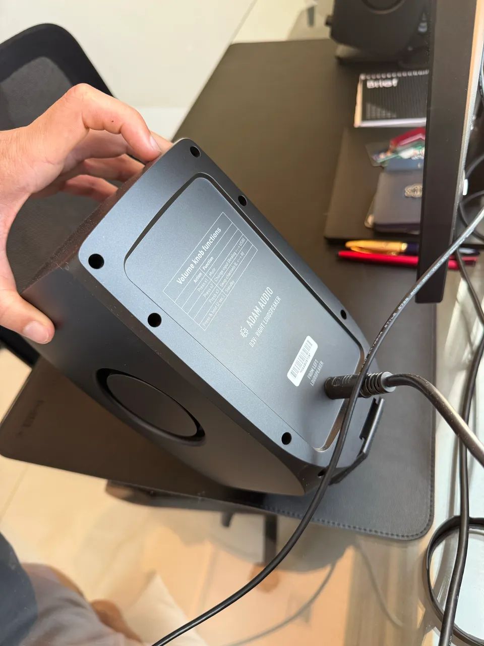 ADAM Audio D3V - Par de Monitores de Referência - Foto 4
