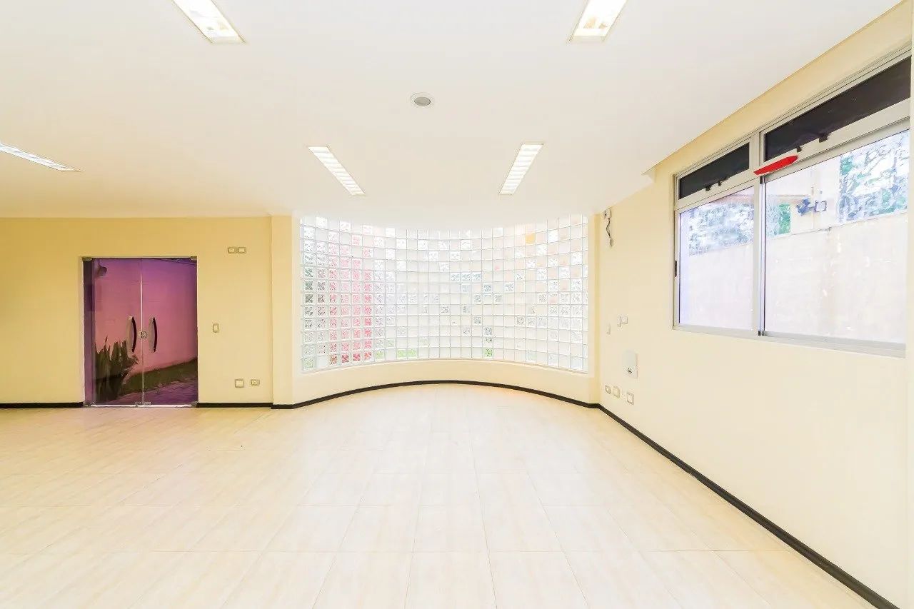 Prédio Comercial para Alugar no Tingui, em Curitiba, com 455 m² - Foto 4