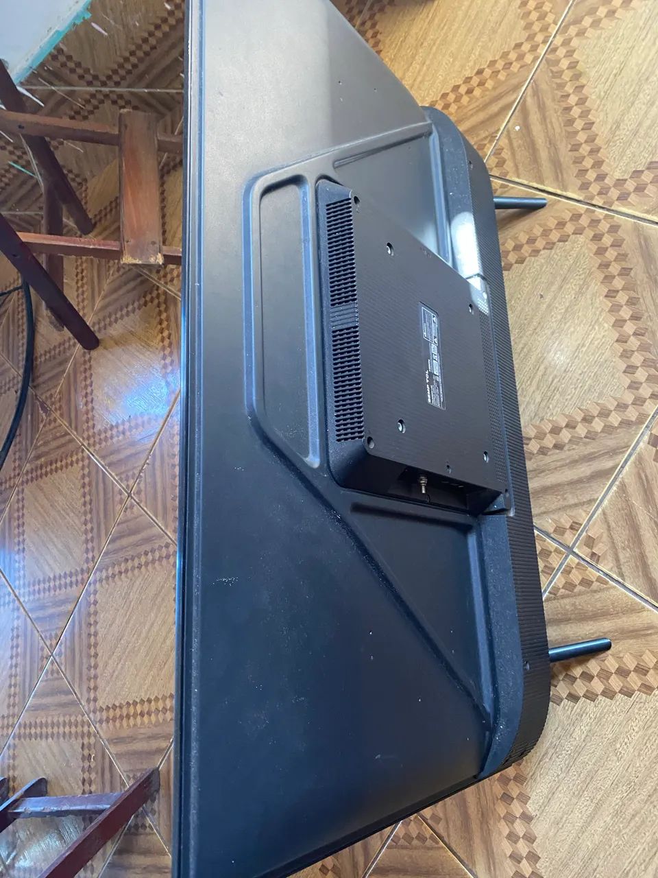 Vendo tv só com a tela quebrada 
