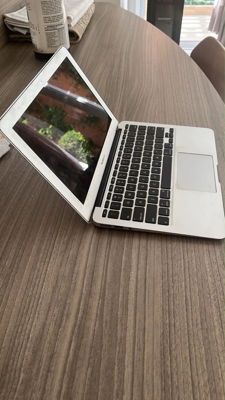 MacBook Air 1465 i5 4GB - Ótimo Estado - Foto 3