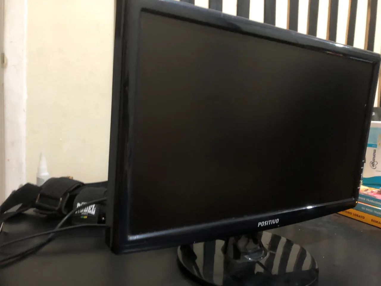 Monitor Positivo 18,5? - Funcionando - Barato - Foto 2