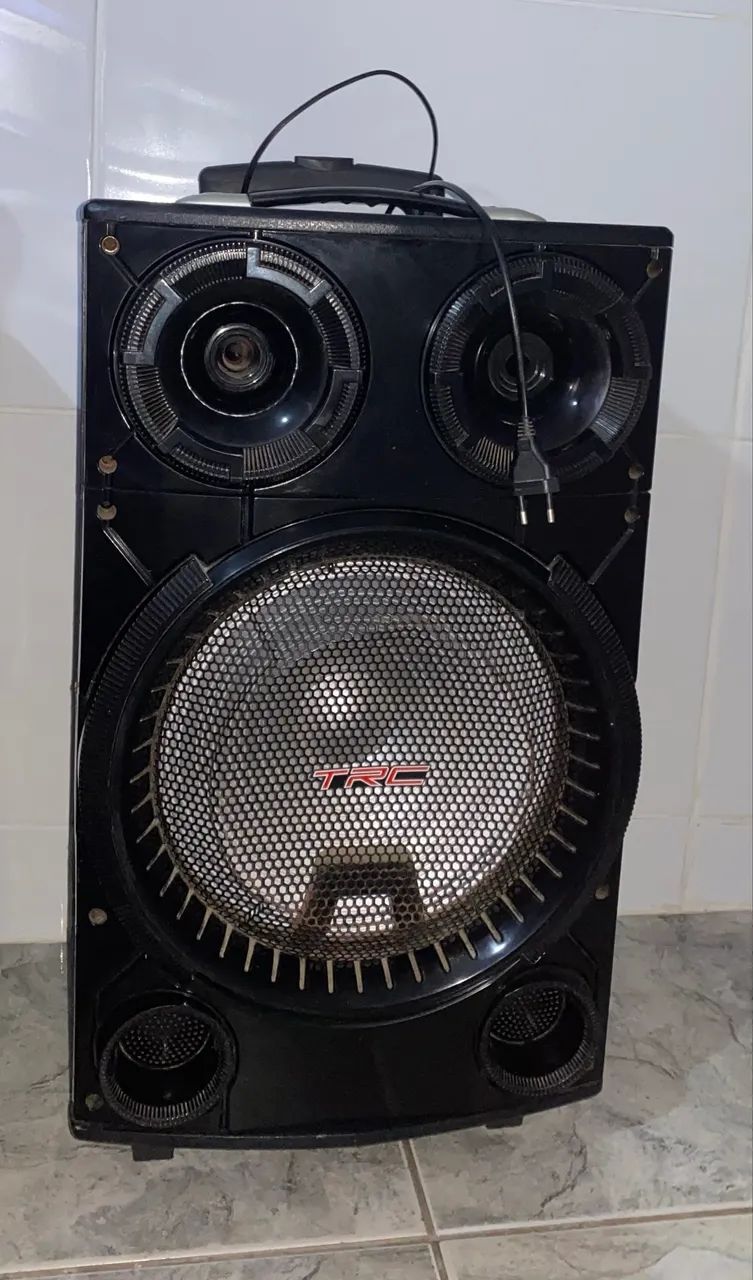 Caixa de som 1000rms troco em um freezer ou vender - Aparelhos de