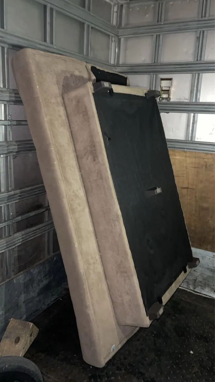 Sofá cama em perfeito estado!463757494652784641