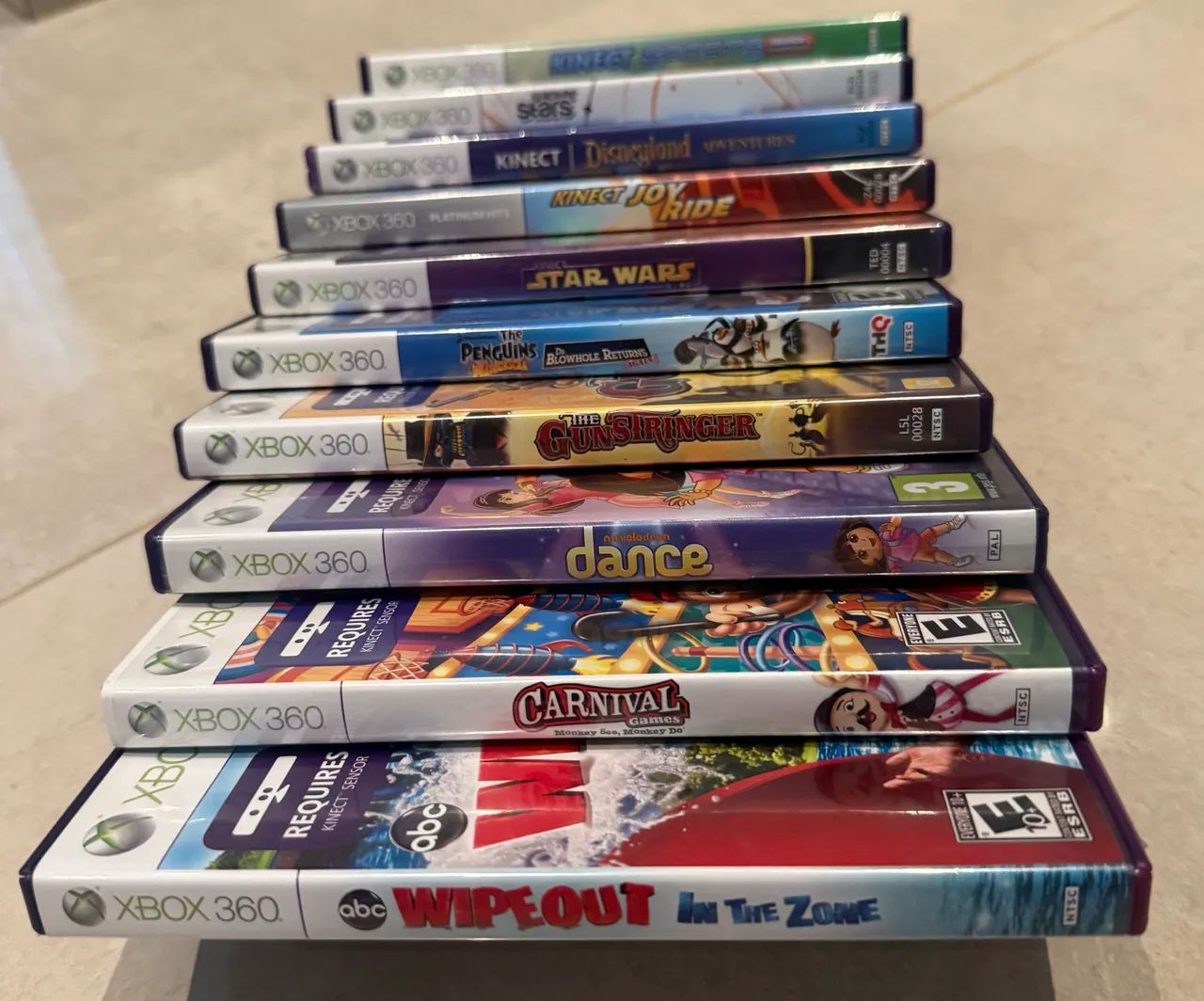 Vendo Xbox 360, Kinect e 11 jogos - Foto 4