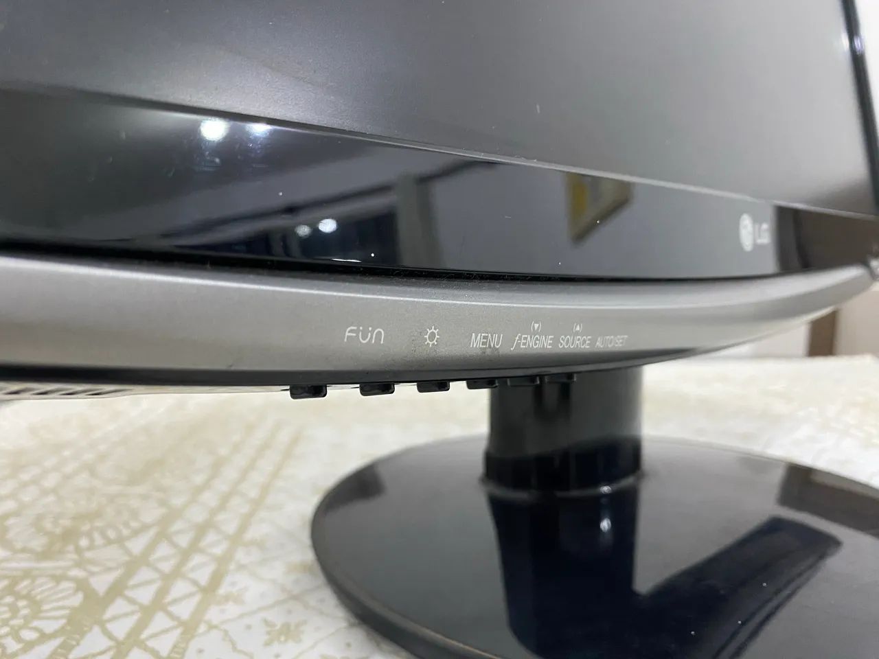 Monitor LG Flatron W1952TQ  - Foto 3