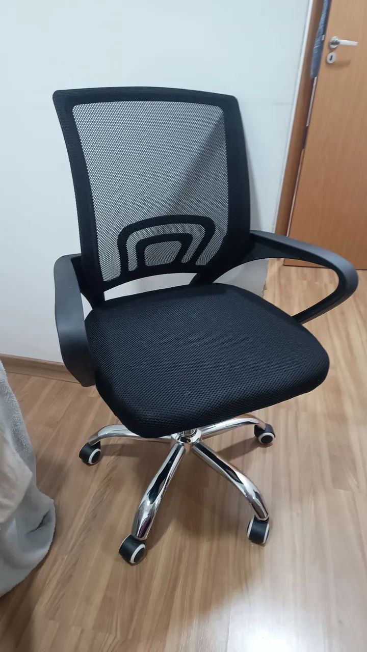 Cadeira de escritório NOVA 