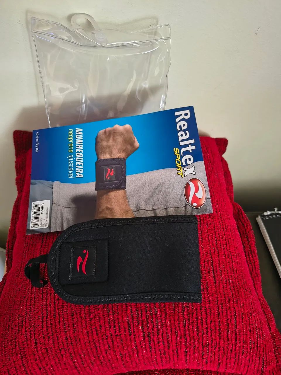 Munhequeira Neoprene Realtex Ajustável - Foto 3
