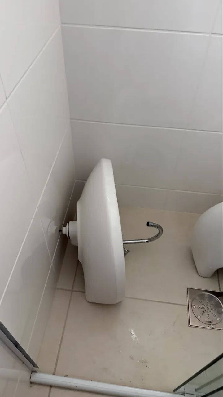 Pias para banheiro - Foto 2