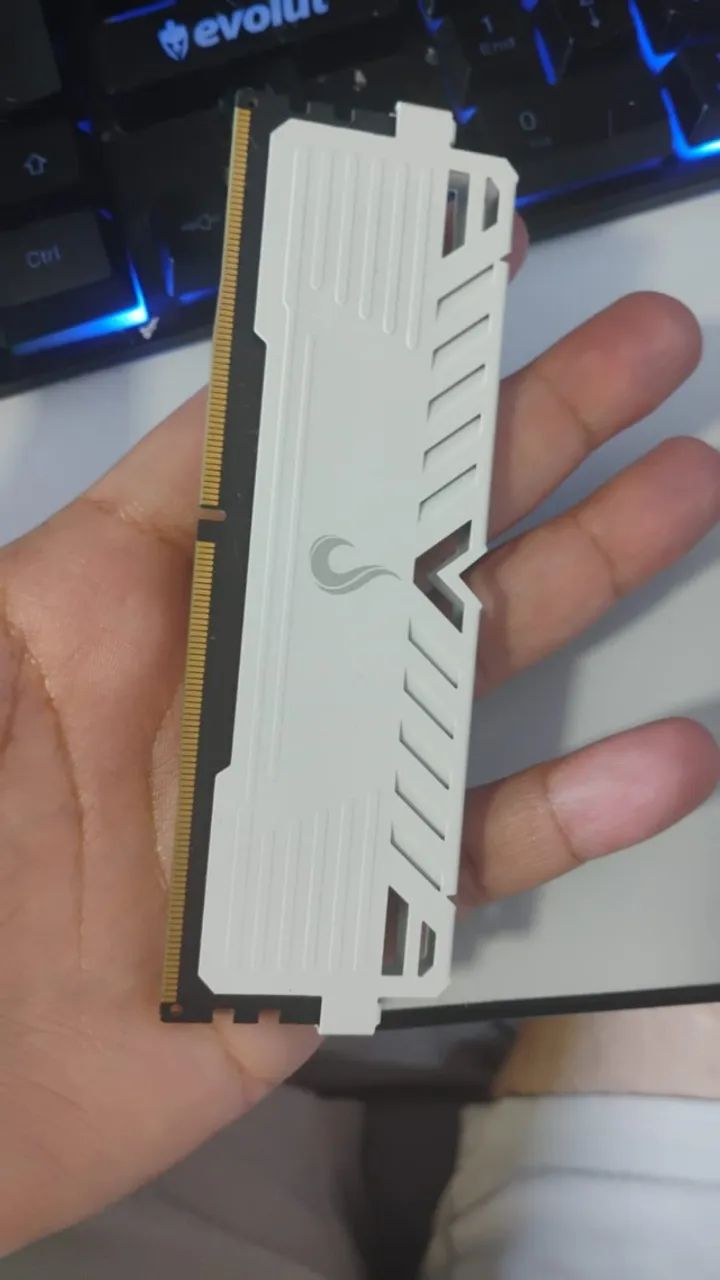 Pente de Memória Ram 8gb Rise mode funcionando normal - Foto 2