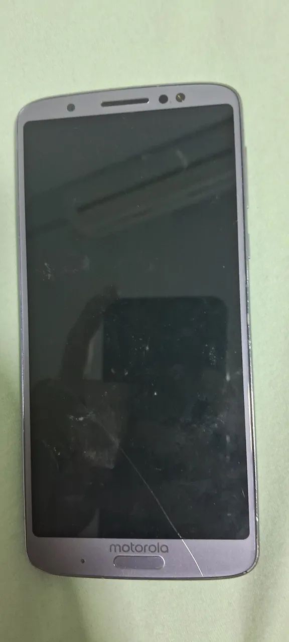 Celular motog6 com defeito.  N está segurando bateria  - Foto 2