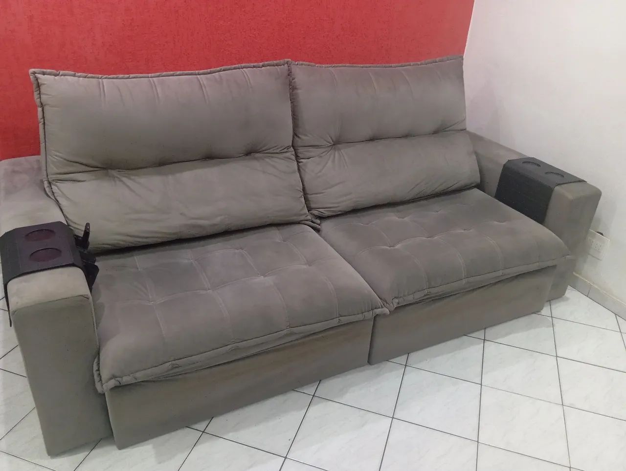 Sofá grande 4 lugares. Troco por mesa de jantar