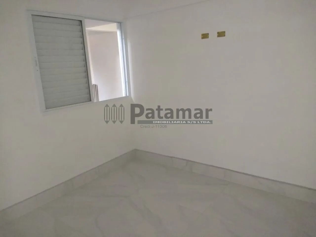 Apartamento com varanda na Vila Morse
