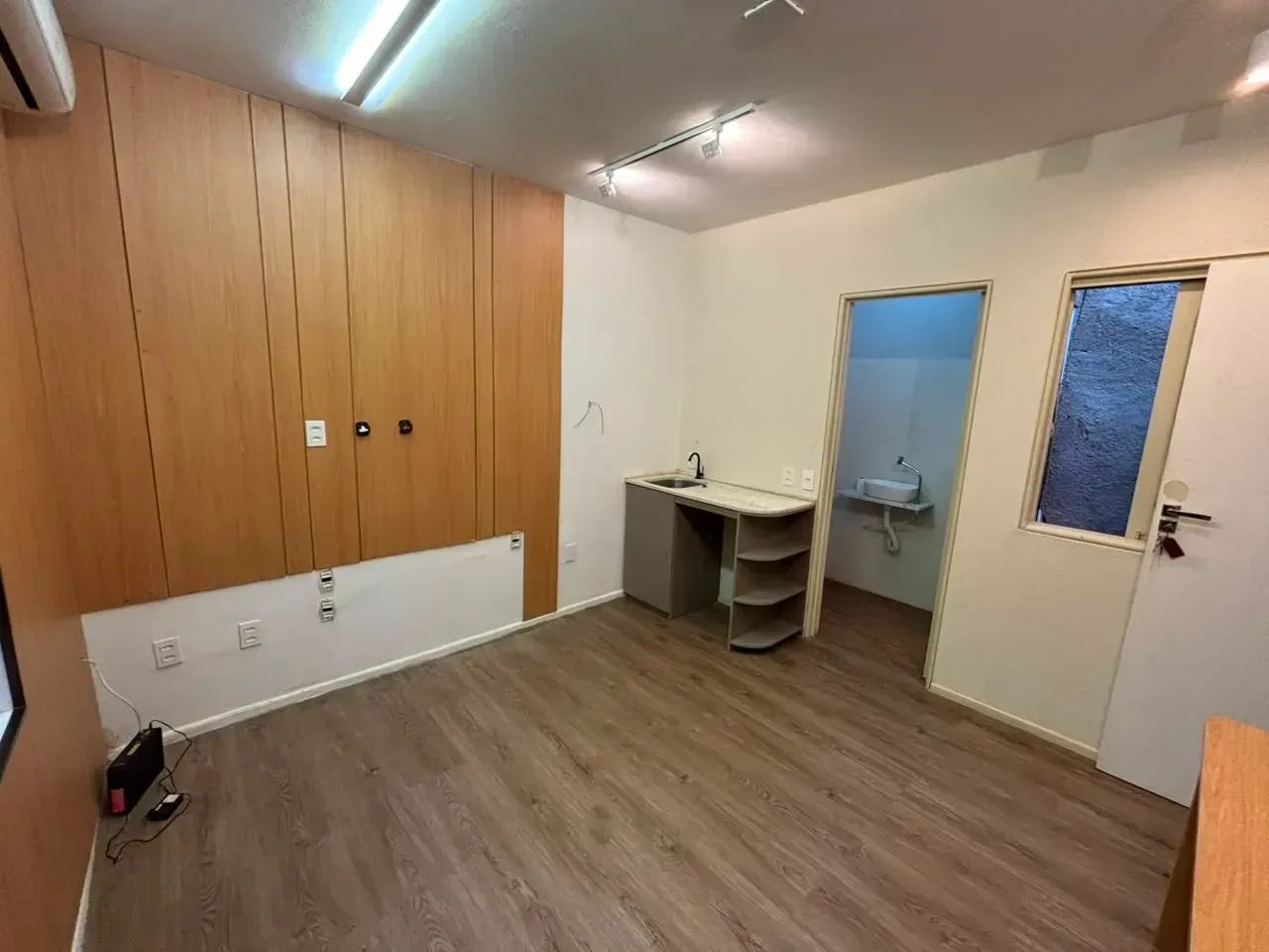 Alugel sala escritório consultório no coração da Jatiuca reformado - Foto 3