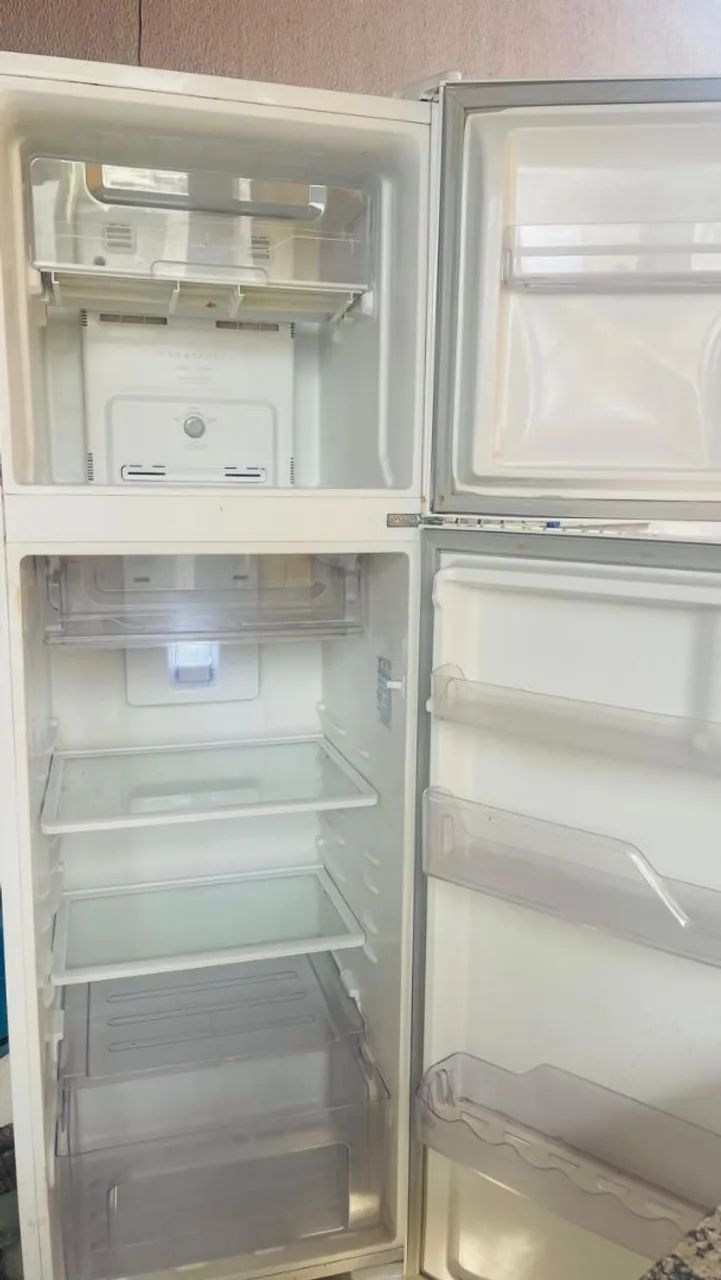 Geladeira electrolux Frost free  - Foto 5