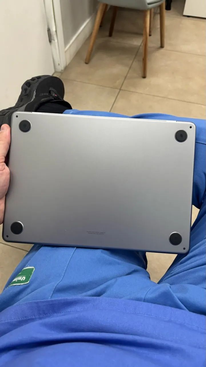 MAC BOOK AIR M3 8 GB de RAM e 256 GB SSD - Foto 2
