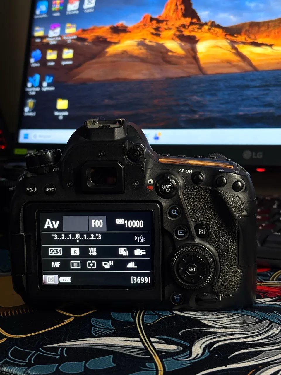 Canon 6D Mark II - Foto 3