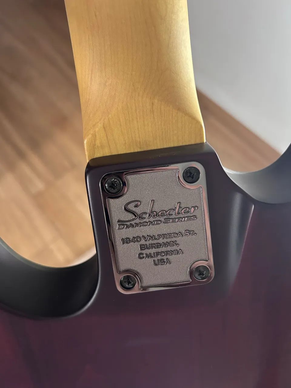 Schecter OMEN-7 Walnut Satin 