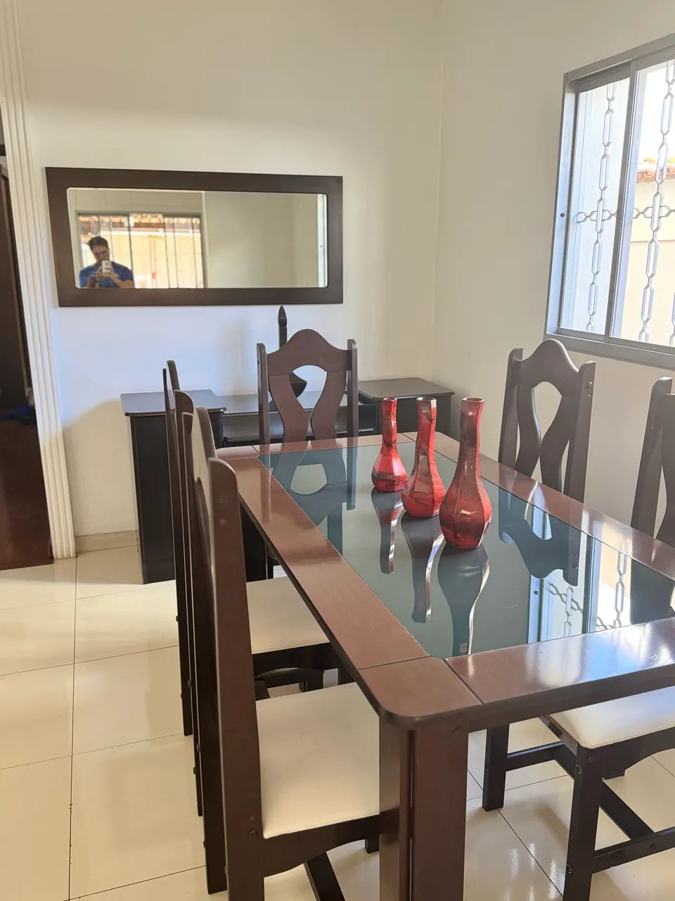 Conjunto Sala de Jantar Completo - Mesa com 6 Cadeiras + Buffet + Espelho