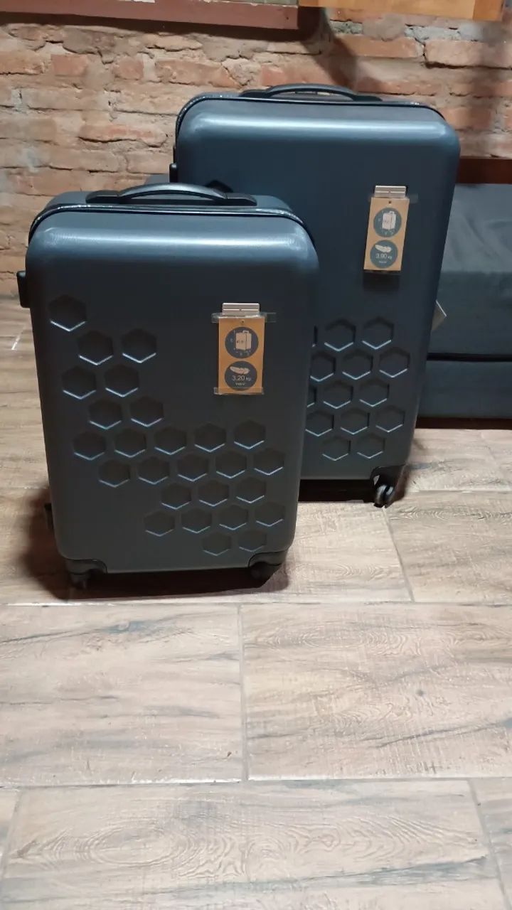 Conjunto 2 malas com 4 rodízios,sem uso 