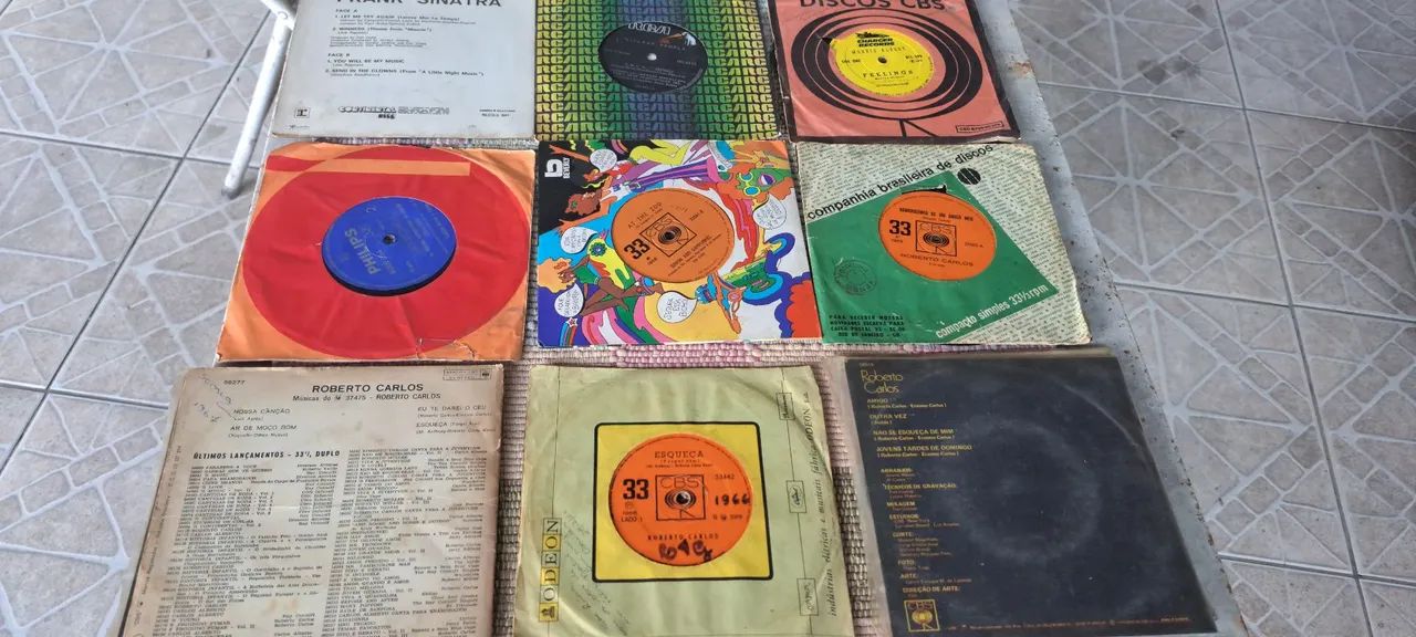 11 vinil compacto Roberto Carlos  e outros  perfeitos 20,00 cada. - Foto 3
