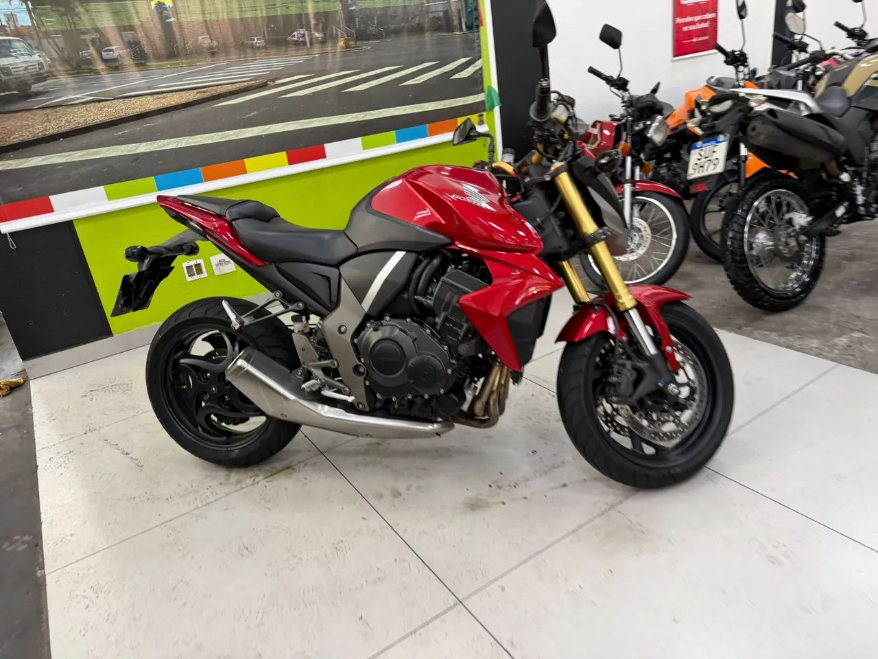 HONDA CB 1000R