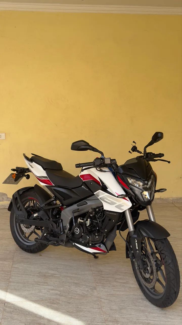 Bajaj Ns 160